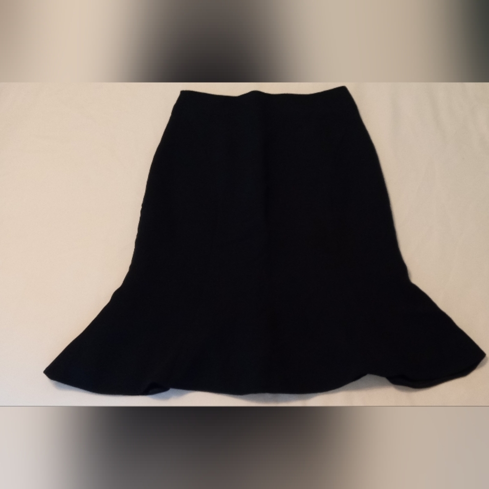 Reiss navy blue flare bottom size UK 6/ US 2 skirt